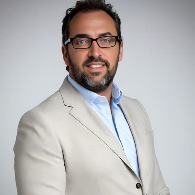 Daniel Louvet - Upwork